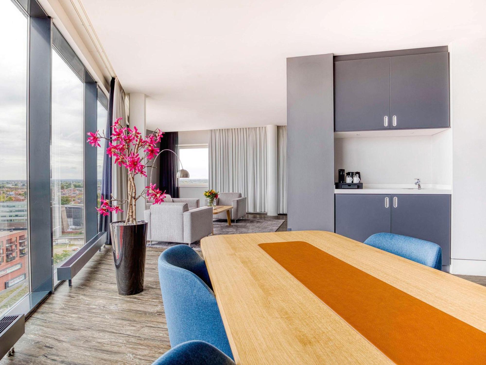 Mercure Centre Hotel